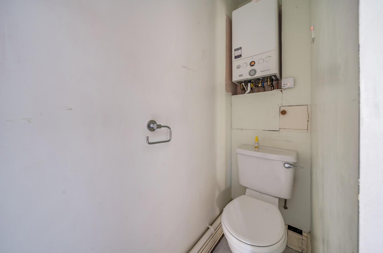 Queen Victoria Road, Llanelli, SA15 2TR